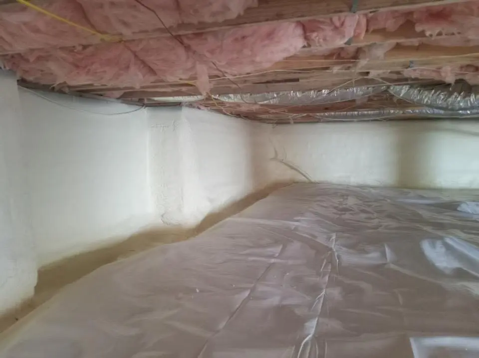 Crawl space encapsulation with closed-cell spray foam for Roof Waterproofing in Wetumpka